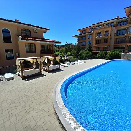 Star Dreams With Glass Veranda